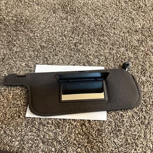 1991 1992 1993 1994 Isuzu Rodeo Amigo Passenger Car RH Sun Visor Sunvisors OEM - Picture 1 of 3