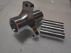 Honda ATC70 Billet Front Hub With Spacers 3/100 - Picture 1 of 4