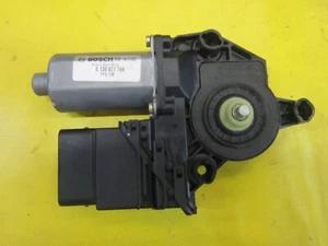 VW Golf 4, Fensterhebermotor hinten rechts, 1C0 959 812 A, 0 130 821 766, - Bild 1 von 3