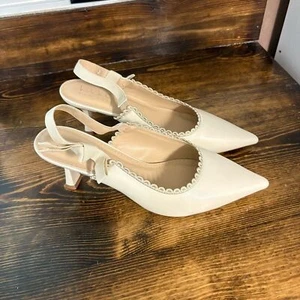 Nicole Miller Cream Pointed Toe Sling Back Heels Size 8.5 - Picture 1 of 10