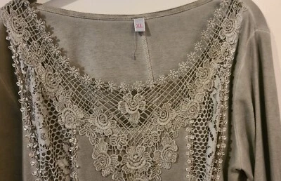 Top de encaje único hecho a mano XL para mujer con mangas largas en verde claro Foto 1 de 4