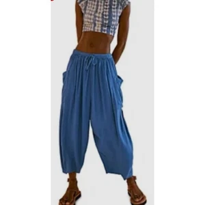 Free People Quinn Hose mittelblau Kordelzug Taschen Boho Harem weites Bein - Bild 1 von 10