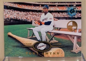1995 Topps Stadium Club SOLO MEMBRI #475 Tony Gwynn Padres HOF RARO PARALLELO - Foto 1 di 2