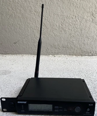 Shure SLX4 J3 Wireless Receiver 572-596 MHz W/ Antennas & Power Supply - Image 1 of 2