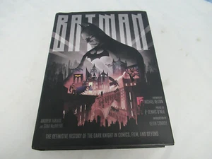 Batman The Definitive History of the Dark Knight 9781683834373 (Q) - Picture 1 of 4