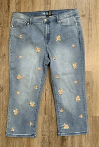 DG2 Diane Gilman Jeans Womens 16PW Blue Denim Cropped Floral Embroidered - Picture 1 of 9