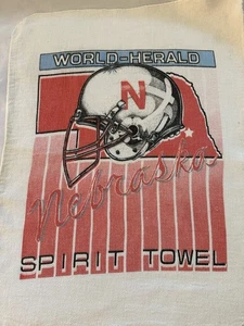 Vintage Nebraska Cornhusker Fan Towel - Very Vintage! Omaha World Herald Sponsor - Picture 1 of 6