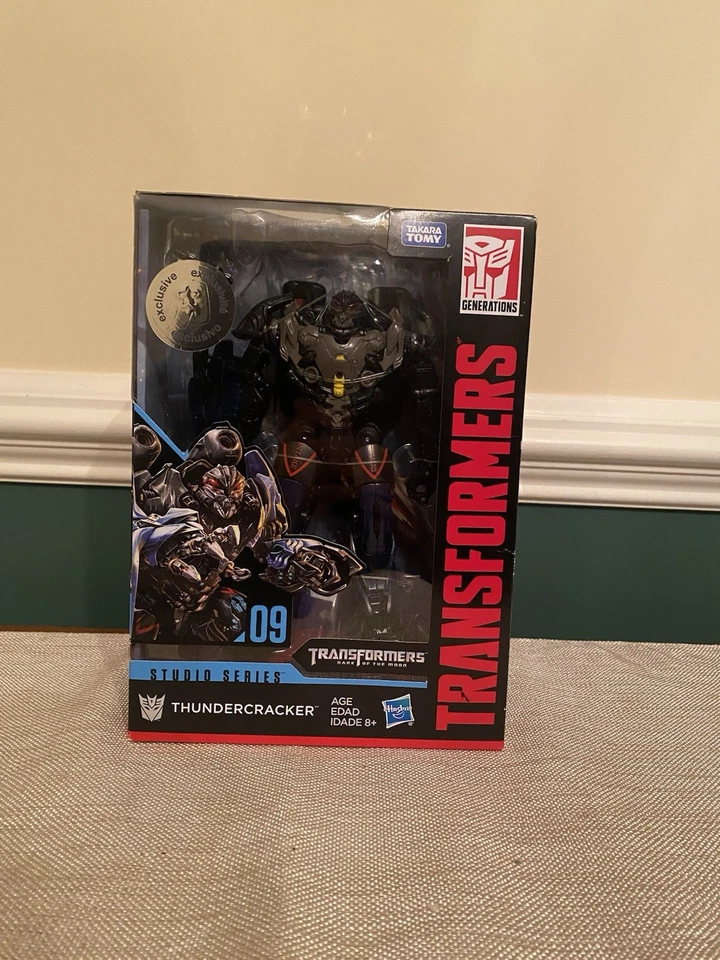 Transformers Studio Series 09 Thundercracker Dark of The Moon - Sealed - Image 1 of 4