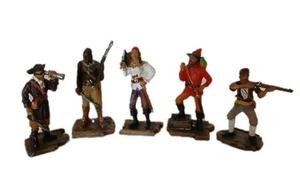 LOT OF 5 Miniature Pirates of the Caribbean Action Figures Collectibles Plastic - Picture 1 of 18