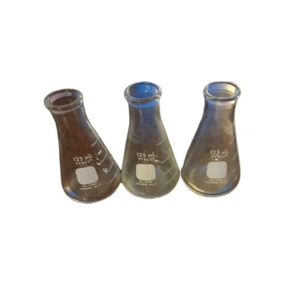 Pyrex Vintage 125ml Measuring Erlenmeyer Flask Jug No 4980 Stopper No 5. Qty 3 - Image 1 of 3