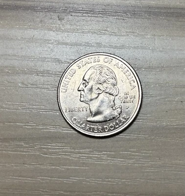 2002 tennessee quarter error Gold/yellow Coloring - Image 1 of 2