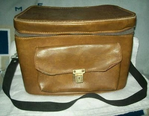 Vintage Mäntel Clarks 70er Jahre Leder braun Kamera Nähetui 10,5x9x6 mit Filz innen - Bild 1 von 12