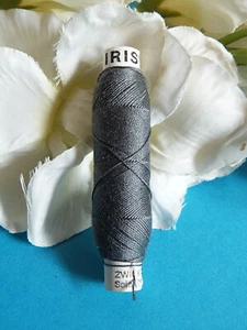 1125B Superb Coil Wire Clear Silk Natural Iris Zwicky Grey N° 918 - Picture 1 of 2