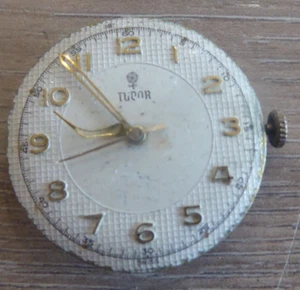 QUALITY VINTAGE GENTS TUDOR 15 JEWELS WRISTWATCH MOVEMENT - Picture 1 of 3