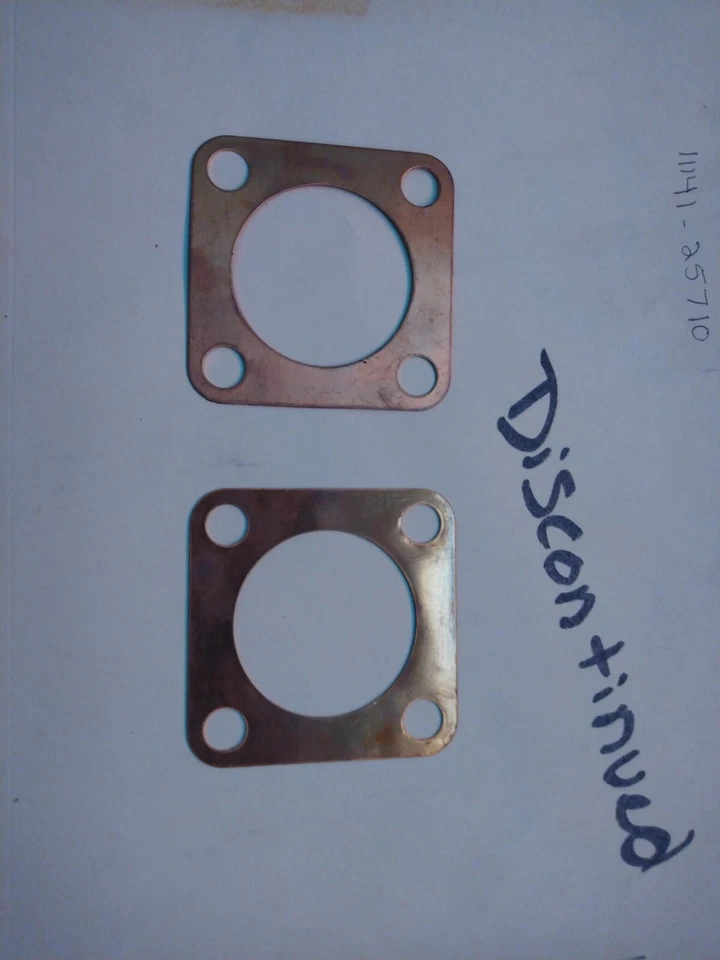 ДВЕ (2) ОРИГИНАЛЬНЫЕ ЗАВОДСКИЕ ПРОКЛАДКИ ГОЛОВКИ БЛОКА ЦИЛИНДРОВ SUZUKI GZ250 11141-25710 - Изображение 1 из 1