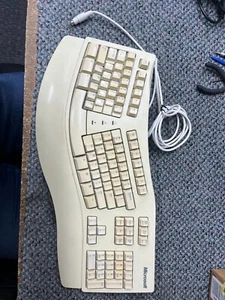 Vintage Microsoft 58221 Ergonomic PS/2 First Generation Natural Keyboard - Picture 1 of 2