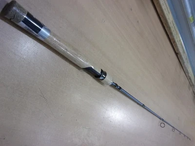 PFLUEGER PRESIDENT  5 foot Ultra Light spinning rod - Image 1 of 4