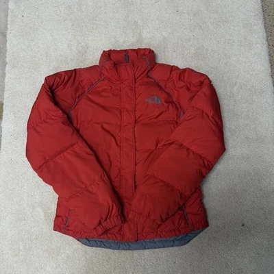Chaqueta de invierno para mujer North Face roja acolchada con cremallera talla pequeña usada Foto 1 de 4