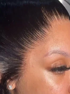 Peluca frontal RealHDLace cabello humano recta 28 pulgadas 250 densidad 13x6 ultrafina COMO LA PIEL Foto 1 de 4