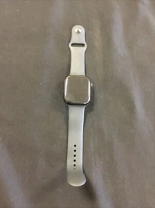 Apple Watch Series 10 46 mm Wifi + noir de jais cellulaire avec bracelet sport noir A3003 - Photo 1 sur 6