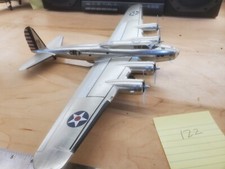 Boeing B-17D Flying Fortress Bomber Aircraft 1/72 Scale Plastic Model