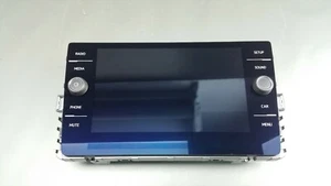 Original VW Passat B8 3G Radio Composition Media Control Unit 8" MIB2 5G6919605 - Picture 1 of 6