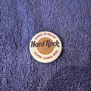 Hard Rock Café No se permiten drogas ni armas nucleares en el interior - Pin de botón - Imagen 1 de 3