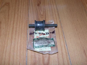 Wisconsin / ROBIN / SUBARU GENERATOR RUBBER VIBRATION ISOLATOR GENUINE NOS. - Picture 1 of 1