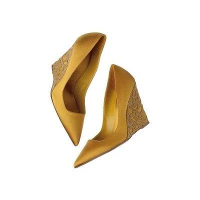 Burberry Mujer Amarillo Mostaza Gamuza Stiletto Tacones de Cuña Talla 38 EU Foto 1 de 4
