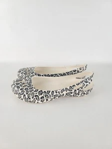 Crocs Kadee Thea Slingback Ballet Planas 10 Sandalias Nieve Leopardo Animal Sin Cordones - Imagen 1 de 10