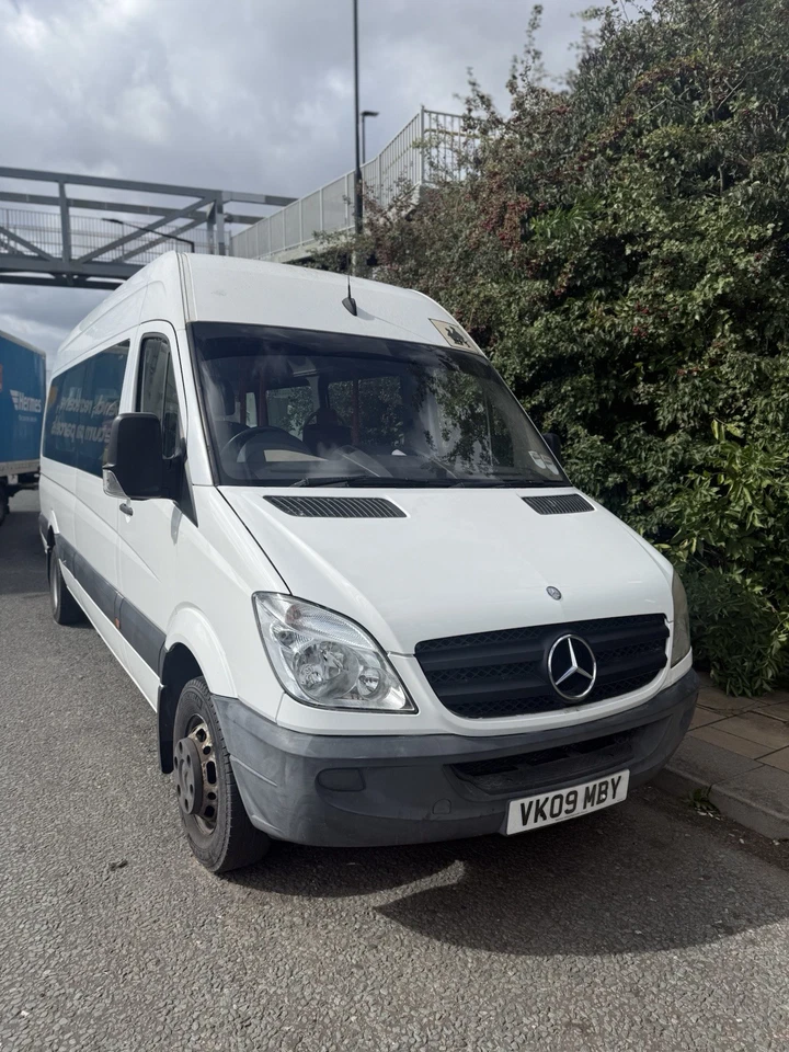 Mercedes Benz Mini Bus Van 2.1 - Image 1 of 4