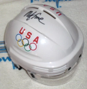MIKE ERUZIONE SIGNED HANDSIGNIERT USA OLYMPICS MINI HOCKEY HELM - J.S.A Cert - Bild 1 von 7