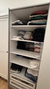 PAX-Kleiderschrank von Ikea, Schiebetüren 1,5 m breit, 2m  hoch - Bild 1 von 4