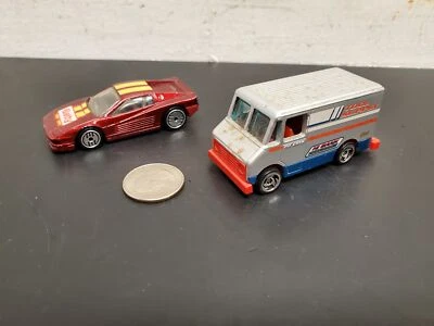 Camión de suministro de herramientas Hot Wheels Mattel Pit Crew 1986 de colección y Ferrari Testarossa Foto 1 de 4