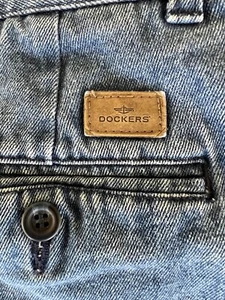 Dockers Mens 38 VTG Shorts Pleated Relaxed Blue Denim Dad High Rise - Picture 1 of 1