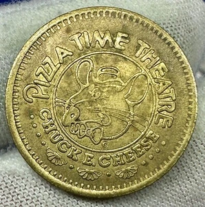 1982 CHUCK E CHEESE TOKEN BRASS retro vintage video arcade gaming investment CEC - Picture 1 of 2