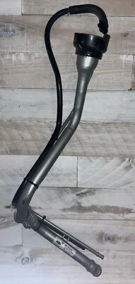 Cuello de llenado de combustible OEM FORD FOCUS 2m51-9032-ba Foto 1 de 4