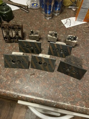 Vintage 10- Único com Interruptores Duplos 5 Dbl Furo Redondo Tampa de Latão 2 Gangues - Imagem 1 de 4