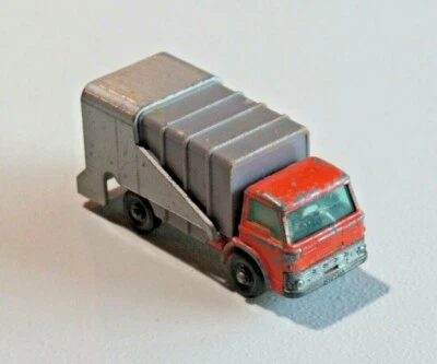 Lesney Matchbox Refuse Truck No. 7 Orange Grey Dumper 1966 England Original 8712 - Image 1 of 4