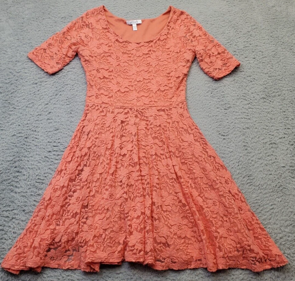 Vestido dELiA*s Línea A Para Mujer Pequeño Salmón Manga Corta Cuello Redondo Encaje Superposición Foto 1 de 4