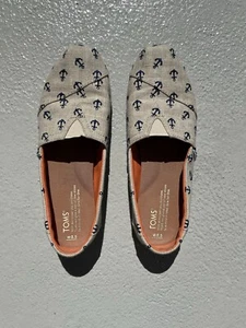 TOMS Classics - Limited Edition Anchor Print Slip Ons - Women’s size 8.5 - Picture 1 of 14
