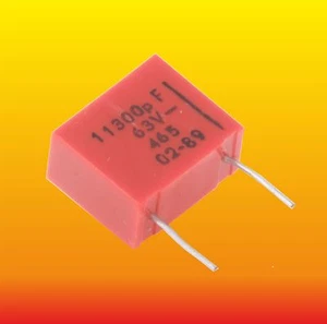 11300 pF 11.3 nF 63 V 1 % LOTE DE 2 CONDENSADORES DE POLIESTIRENO UNITRA MIFLEX KSF-022 - Imagen 1 de 2