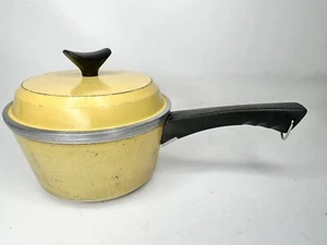Vintage Club Cookware Saucepan Yellow MCM Evercast w/Lid Aluminum 7” - Picture 1 of 8