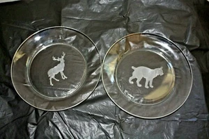 Arcoroc Lot  2 Wildlife Moose/ Wolf Etched Clear Glass Plates France 8" Diameter - Picture 1 of 5
