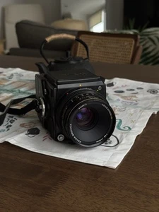 Zenza Bronica SQ 6x6 with Zenzanon S 80mm f2.8 120 film back - Picture 1 of 19