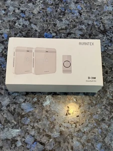 AVANTEK D-3W Kit campanello wireless — 1 pulsante e 2 ricevitori plug-in - Foto 1 di 6