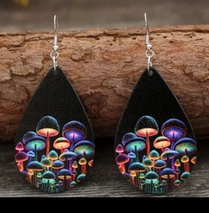 Pair colorful Mushroom Florescent Earrings New Silvertone Light Wood - Picture 1 of 2
