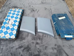 NUOVO NOS Mercedes W201 rivestimento tavola sacco DESTRA parafango trim cover RH OEM - Foto 1 di 17