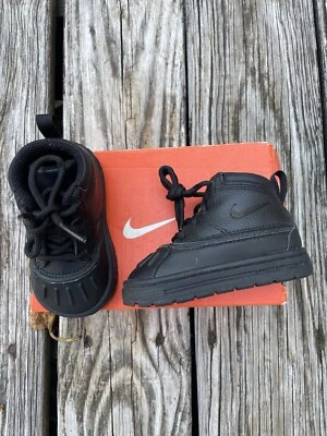 Nike ACG Woodside Zapatos Niño Pequeño Talla 4C Zapatilla Pato Botas Triple Negro Usado en Excelente Condición Foto 1 de 4