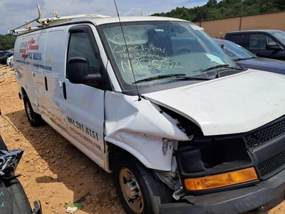 Fuse Box Engine ID 23220934 Fits 17 EXPRESS 2500 VAN 4778082 - Image 1 of 4